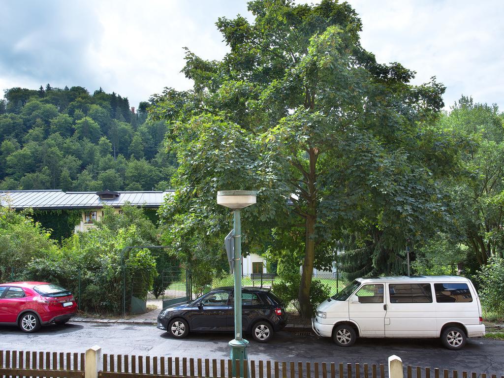 Lyra Apartments Karlovy Vary Quarto foto